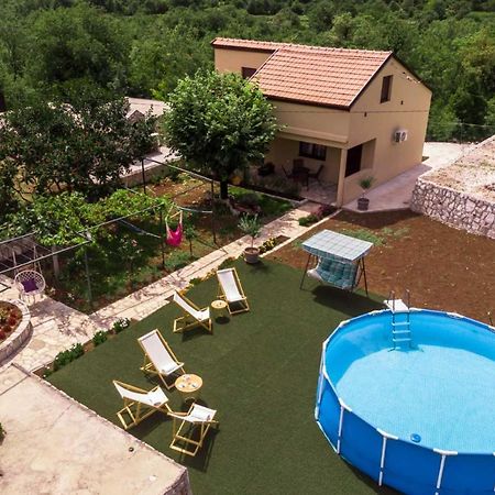 Aria Apartment Cetinje Bagian luar foto