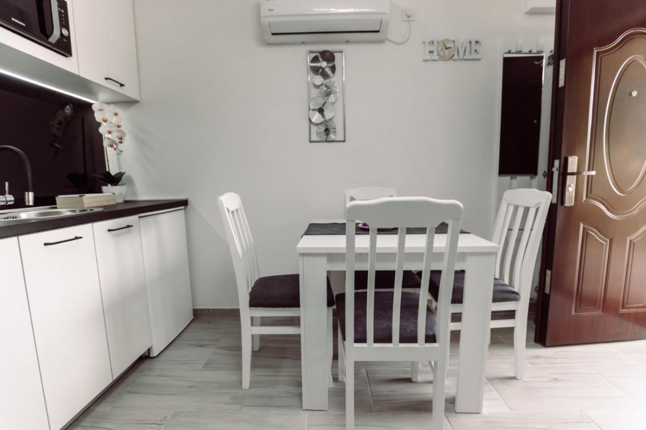 Aria Apartment Cetinje Bagian luar foto