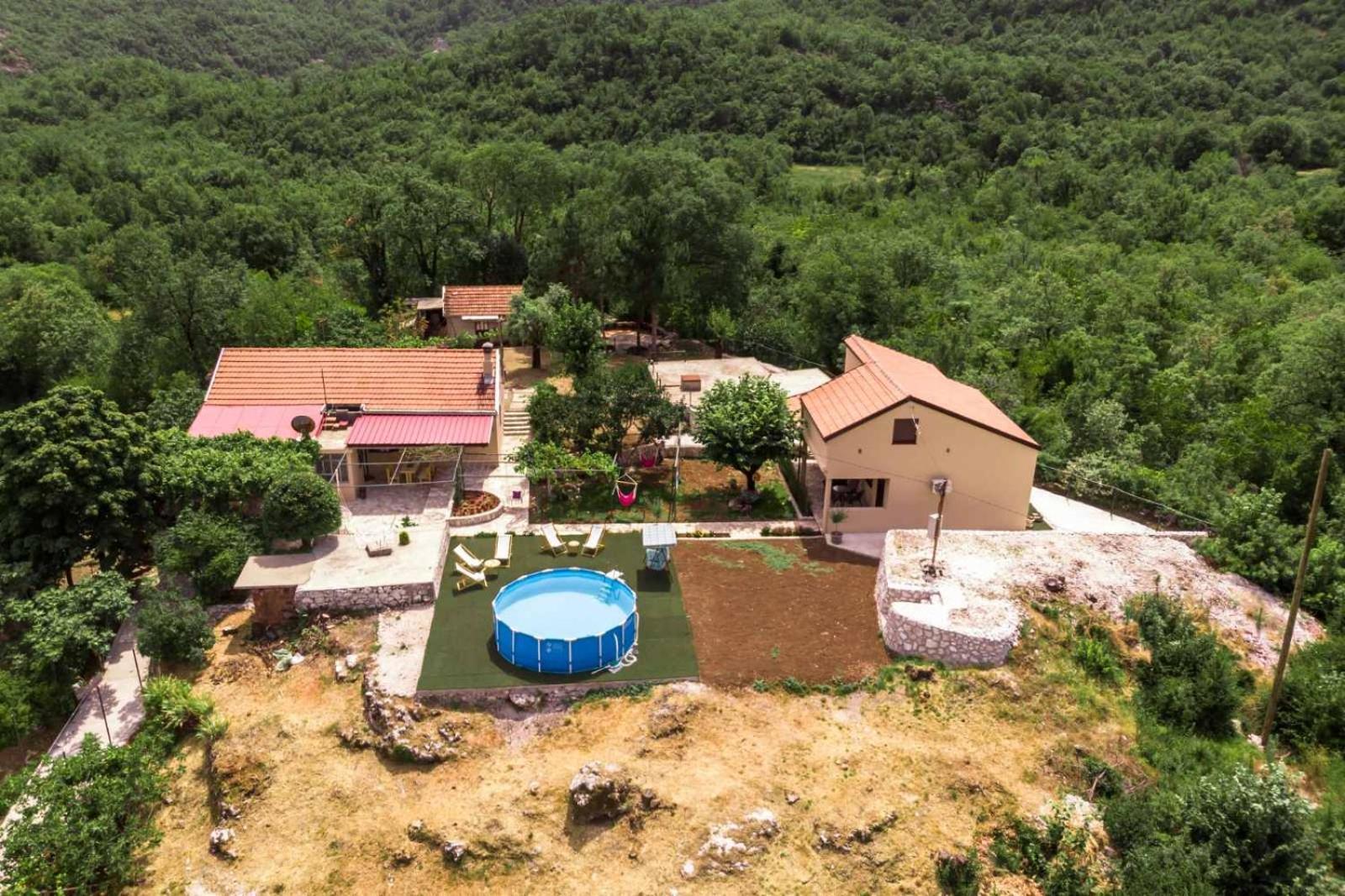 Aria Apartment Cetinje Bagian luar foto